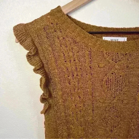 MINE Cable Knit Ruffle Sleeve Brown Sleeveless Sweater Size Medium - Picture 2 of 13